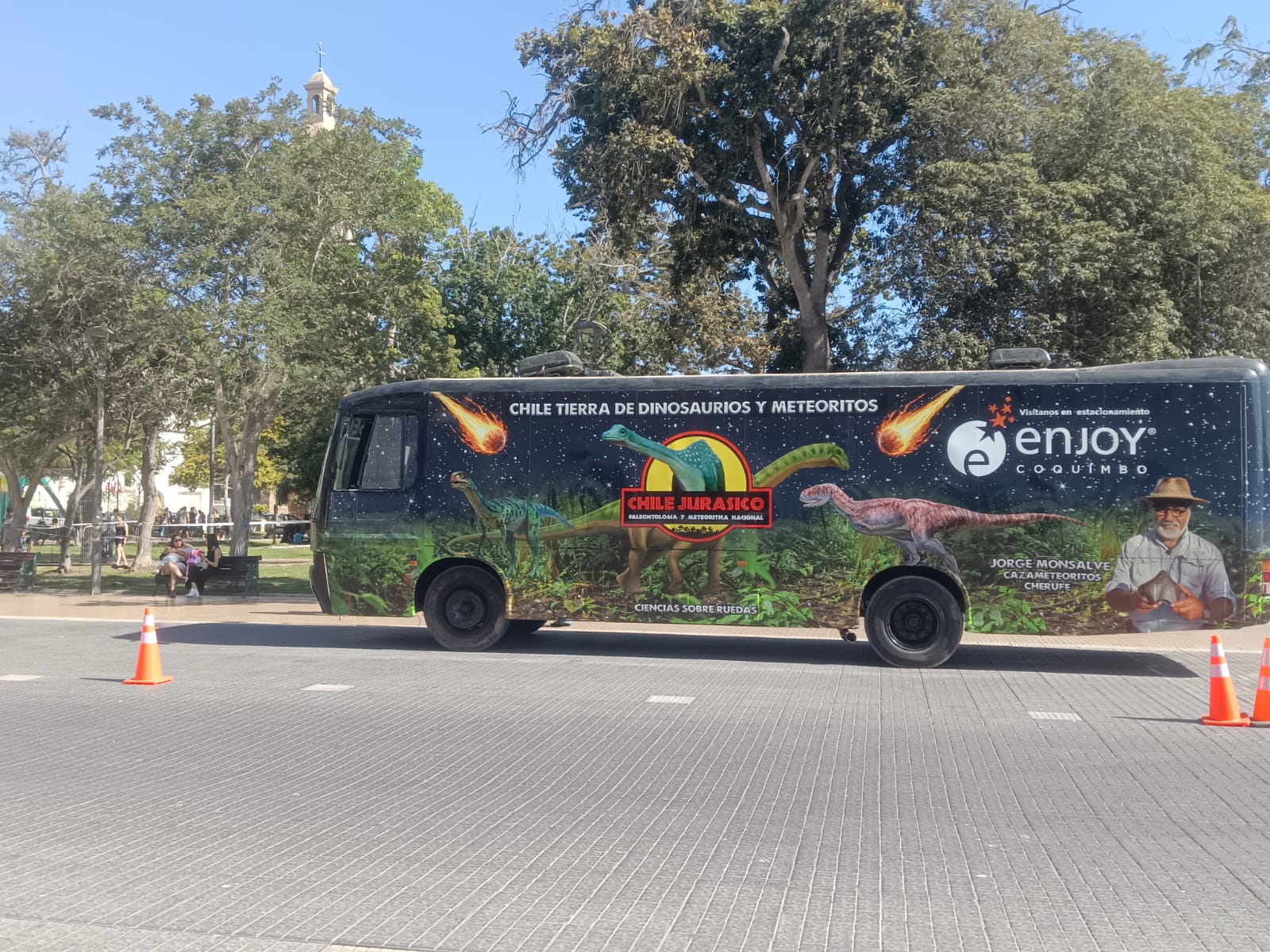 Bus Museo Exterior 3